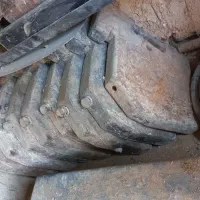 تعدادی وزنه جلو تراکتور ۴۷۵ و۳۹۹