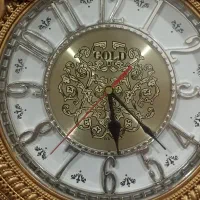 ساعت دیواری