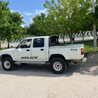 تویوتا هایلوکس