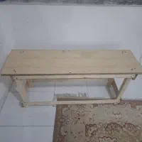 نیمکت تازه ساخته شده