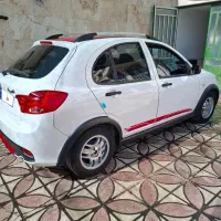 کوییک R سفید .قرمز