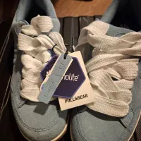 کتونی pull&bear و bershka اطریشی|کیف، کفش، کمربند|تهران, سید خندان (جلفا)|دیوار