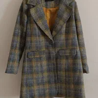 پالتو|لباس|گرمسار, |دیوار