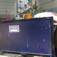 سالم    صفحه نمایش لکه داره