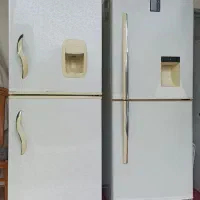 یخچال فریزر برفاب تمام فابریک روشن درحال کار