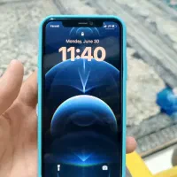 ایفون 11 pro در حد نو