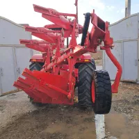 گاوآهن سه خیش دوطرفه با چرخ لاستیکی