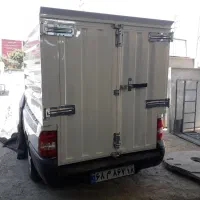 باربند. اتاق. فلزی