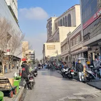 اجاره مغازه ۱۸ متری در باغ آذری بلور فروش های شوش|اجارهٔ مغازه و غرفه|تهران, شوش (باغ آذری)|دیوار