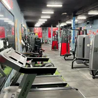 سرویس و نصب دستگاههای باشگاه بدنسازی