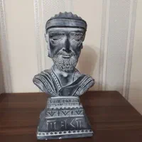 مجسمه سنگی کوروش بزرگ. کاملا نو