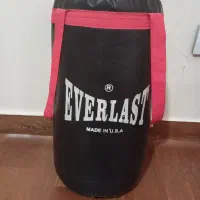 کیسه بوکس ودست کش بوکس
