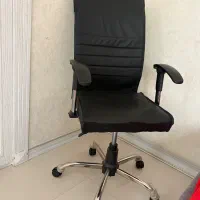 صندلی اداری چرخ دار