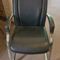 صندلی اداری انتظار در حد نو پایه فلزی