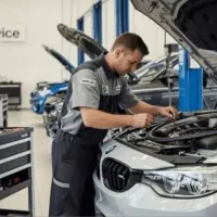 استخدام مکانیک حرفه ای خودرو آلمانی BMW