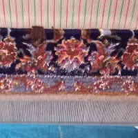 به یک بافنده ماهر برای بافت قالیچه  نیاز  دارم