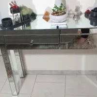 میزکنسول شیشه ای