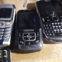 گوشی قدیمی وشاذژه سالم فقط پیام بدهی