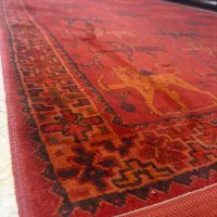 فرش طرح شیر سنتی قرمز