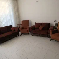 مبل هفت نفره در حد نو و یک عدد کمد|مبلمان خانگی و میز عسلی|مرودشت, ثبت احوال|دیوار