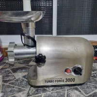 چرخ گوشت نو وتمیز استفاده نشده