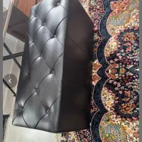 پاف نشیمن سه نفره و میز تاشو کاملا سالم و نو