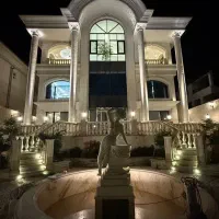 عمارت-اوکازیون-تریبلکس-فول-فرنیش-در-دل-طبیعت