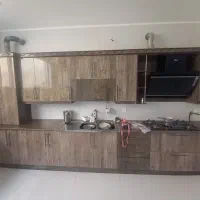 کابینت در حد نو و فقط طبقه بالا