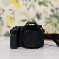 دوربین Canon 80D-شاتر ۶۷۰۰- همراه لوازم کامل
