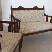 مبلمان چوبی قدیمی