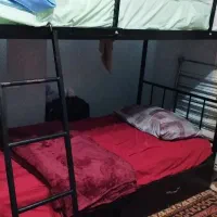 خوابگاه دخترانه گلریز برای شاغلان و دانشجویان