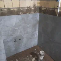 اجرای کاشی کاری وسرامیک کف وبدنه وموزائیک