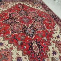 فرشی دستبافت هریس اصل درحدنو به قیمت توافقی