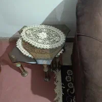 فروش مبل هفت نفره وجلومبلی شیشه ای درحد نو