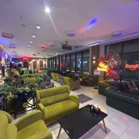 صندوق دار سالن کار