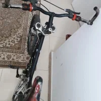 دوچرخه 20|دوچرخه، اسکیت، اسکوتر|اندیشه, اندیشه فاز ۱|دیوار