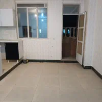 نواب صفوی|اجارهٔ آپارتمان|شیراز, کوشک میدان|دیوار