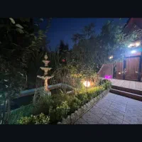 اجاره شبانه و روزانه کلبه سوئسی باغ 500متری|اجارهٔ کوتاه‌مدت ویلا و باغ|هادی شهر, |دیوار