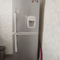 یخچال سالم و تمیز فقط کشو فریز در نداره|یخچال و فریزر|سمنان, |دیوار