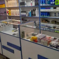 قفسه و ویترین