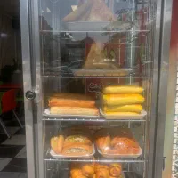 نیازمند همکار خانم برای کار در فست فود