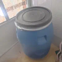 بشکه اب با آرد