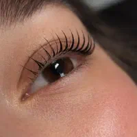 کاشت ناخن.کراتین.لیفت ابرو و مژه.رنگ و لایت