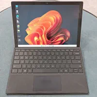 سرفیس پرو ۵ با کیبورد