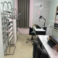 میز و صندلی.استیج پدیکور.استند لاک|آرایشگاه و سالنهای زیبایی|قم, زینبیه|دیوار