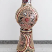 گلدان سفالی رو فرشی دستبافت