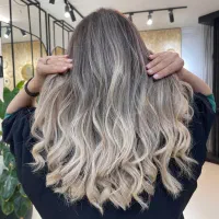 آموزش تخصصی رنگ و لایت صفرتاصد