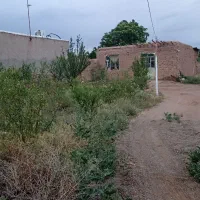 فروش-زمین-چهار-دیواری-سنددار-با-بنایی-کلنگی