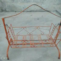 یک عددگهواره  فلزی بفروش میرسد