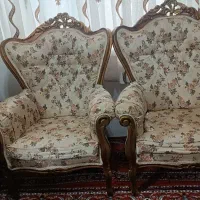 مبلمان سلطنتی و میز جلو مبلی